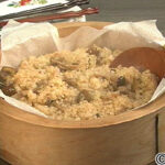 おもちを入れて一緒に炊くだけでもっちり食感！「おこわ風炊き込みご飯」