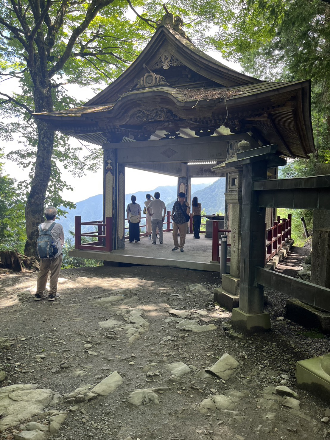 三峯神社境内の展望地点