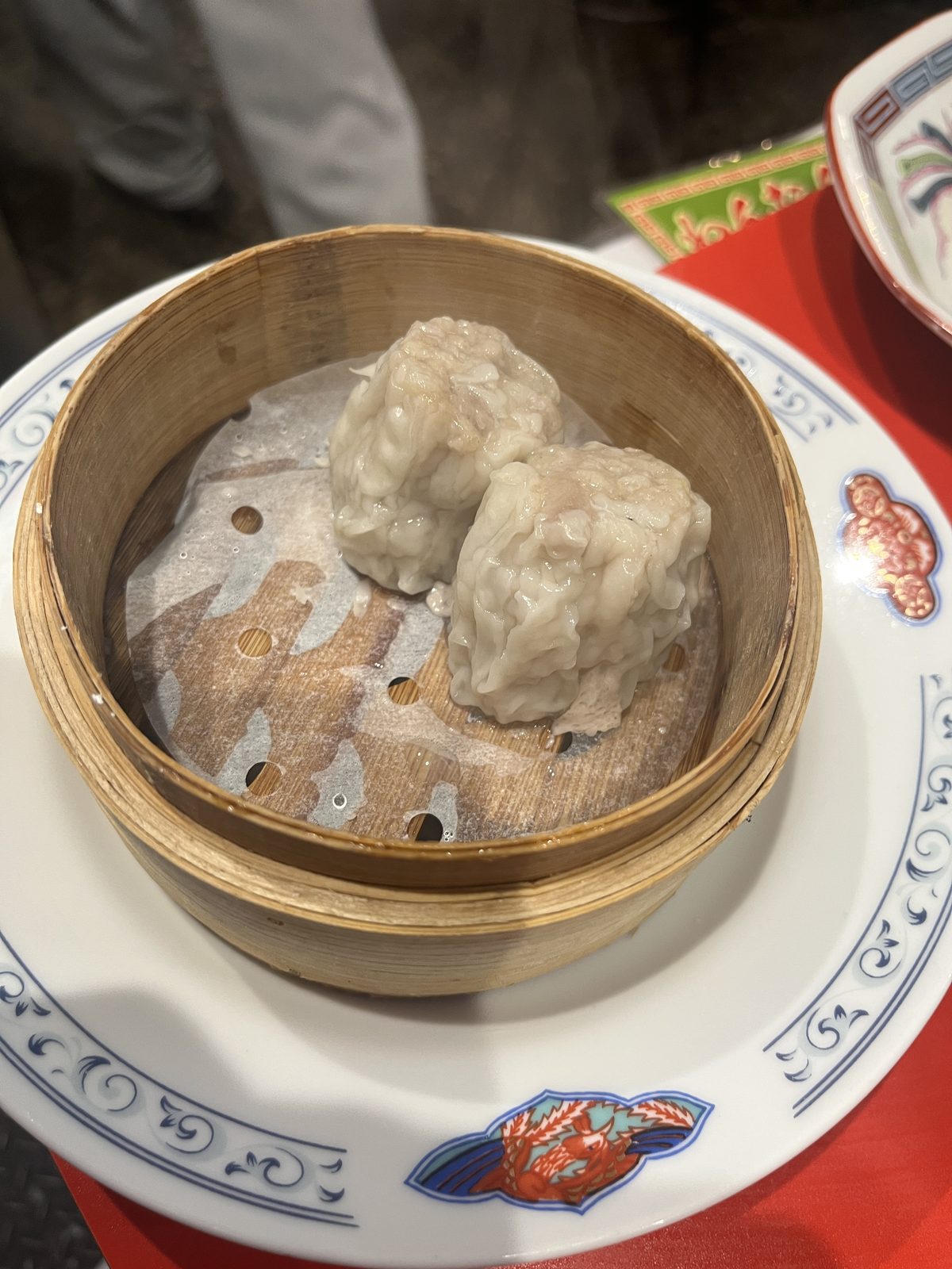 せいろに入った手包み焼売