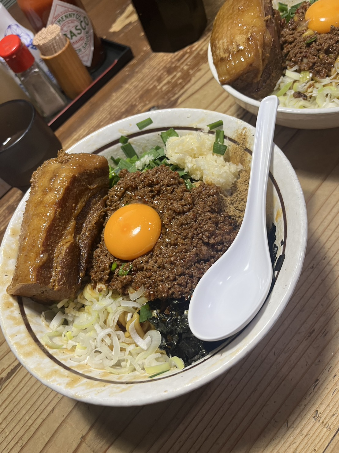 練馬・麺 酒 やまののトロ豚まぜそば大盛り