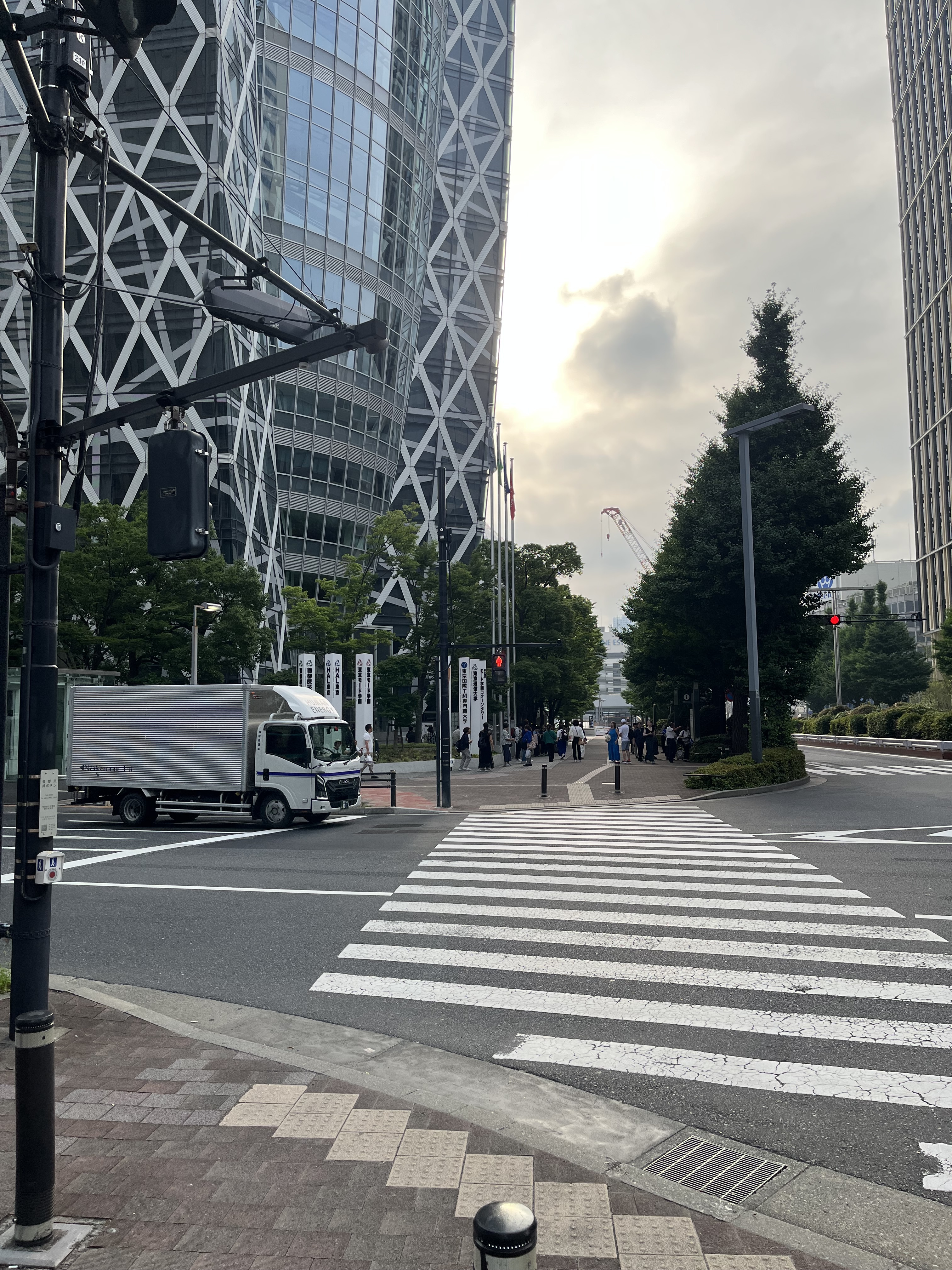 上高地へ向かう朝の新宿