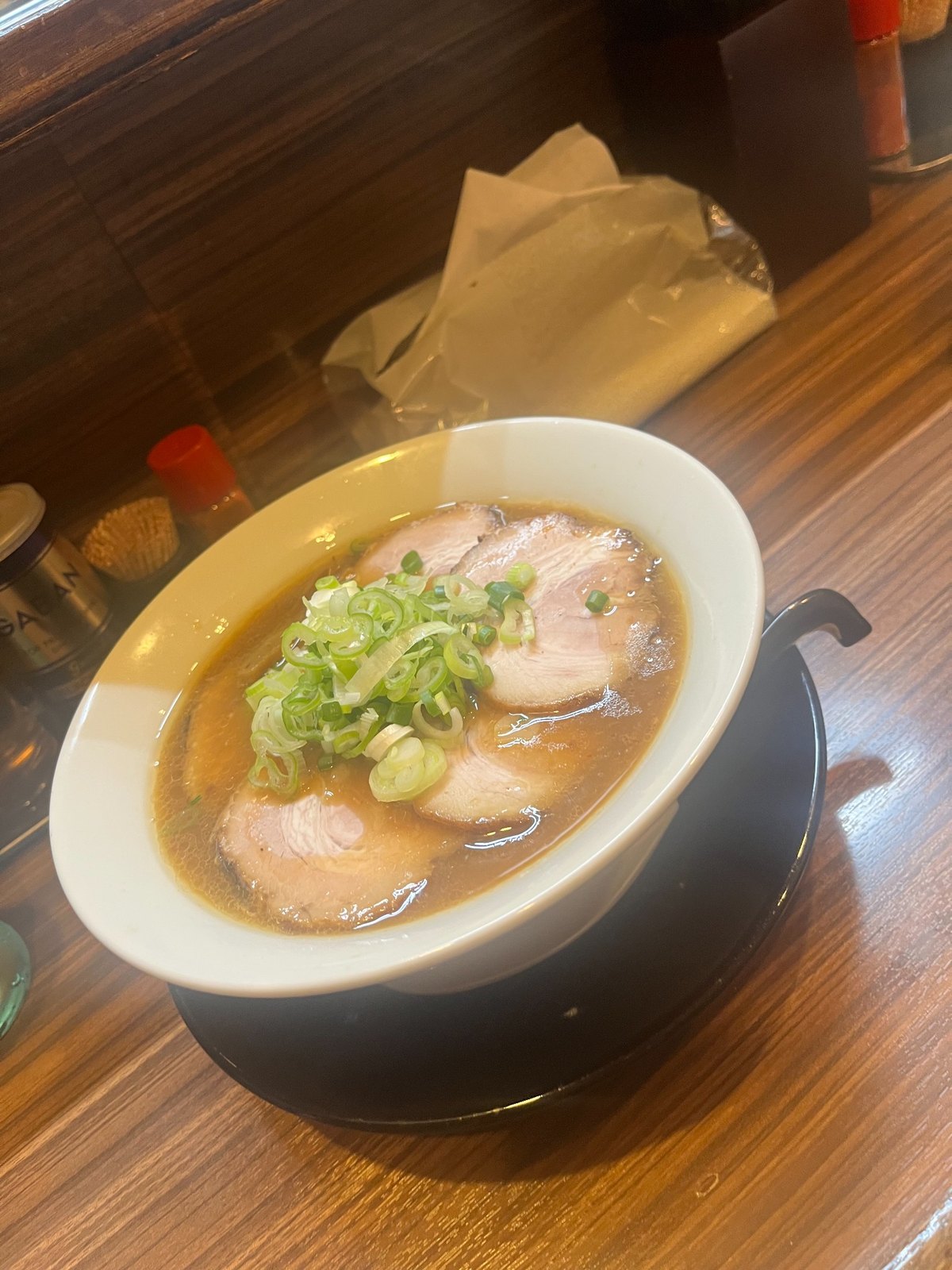 東長崎「ラーメン西ちゃん」|締めに味噌・塩ラーメンと海老ワンタン