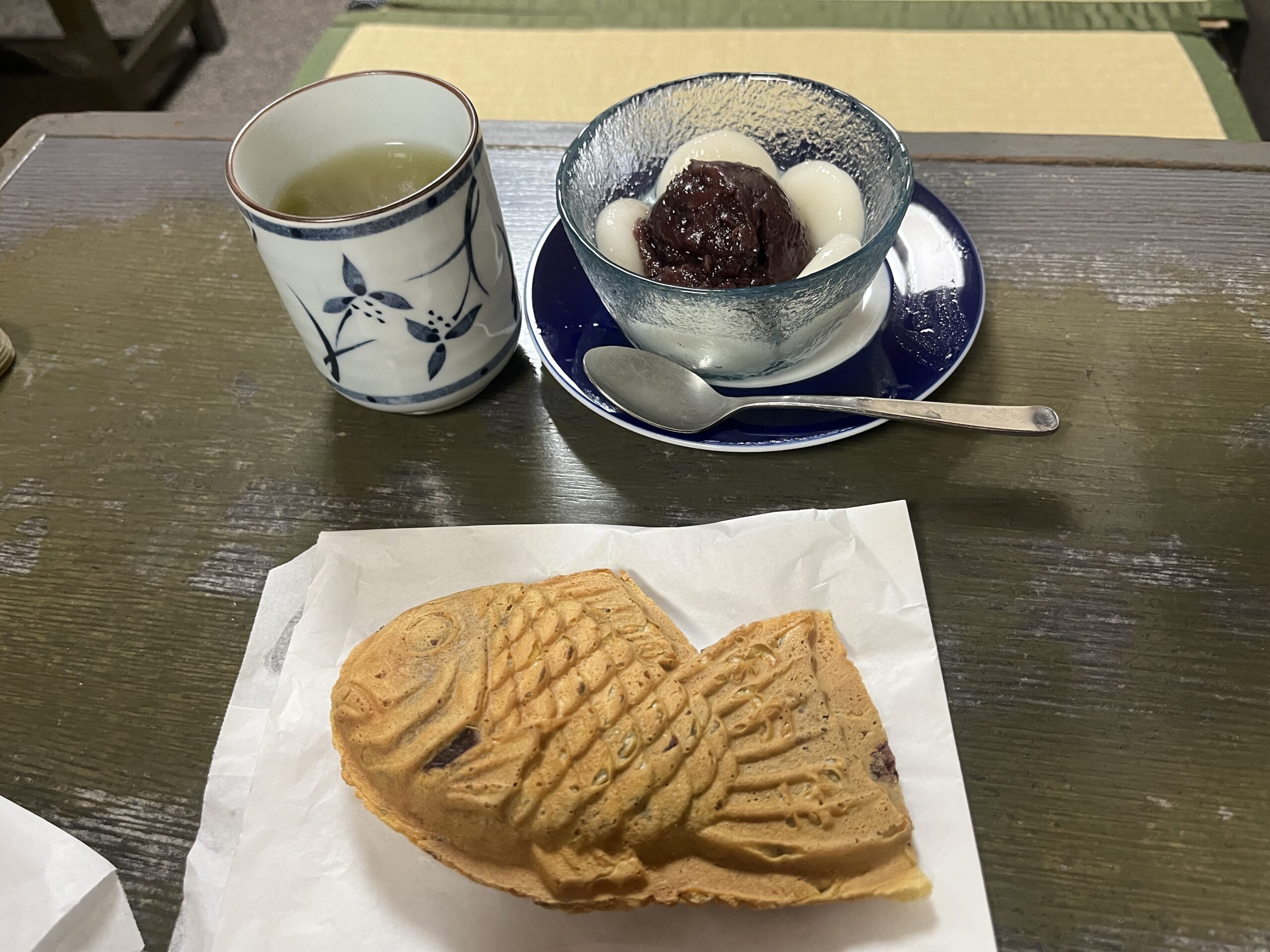 【四ツ谷】東京三大たい焼き「わかば」へ!しっぽまであんこ、1尾ずつ焼く老舗の味と夏限定あんのせ白玉