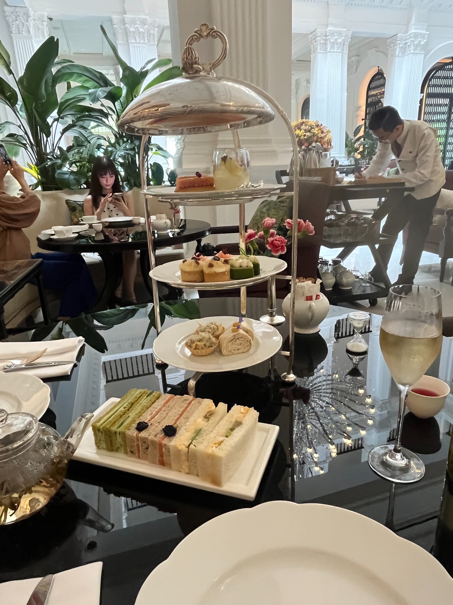 ラッフルズホテルのアフタヌーンティー料理
