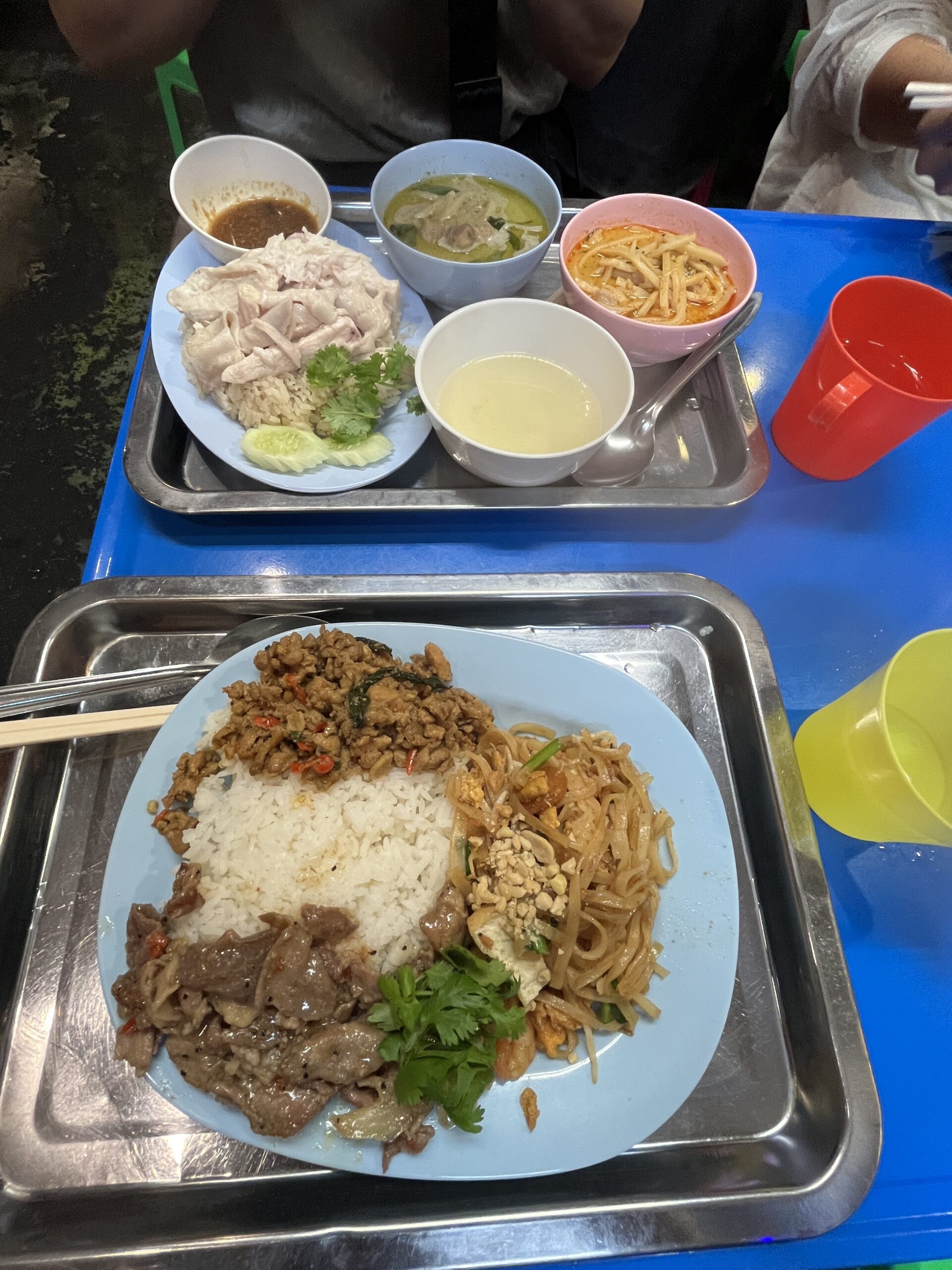 タイごはん泉州屋台の2種類のランチセット
