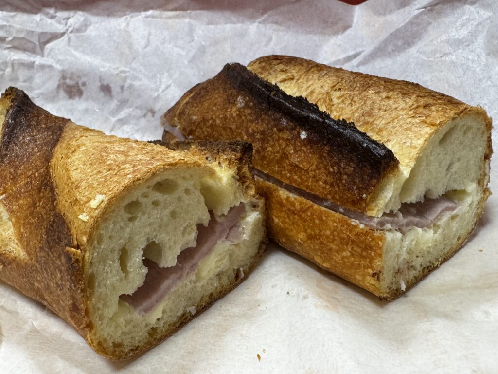 【渋谷】VIRONでパリの味!“レトロドール”のバゲットサンドとパン・オ・ショコラを実食