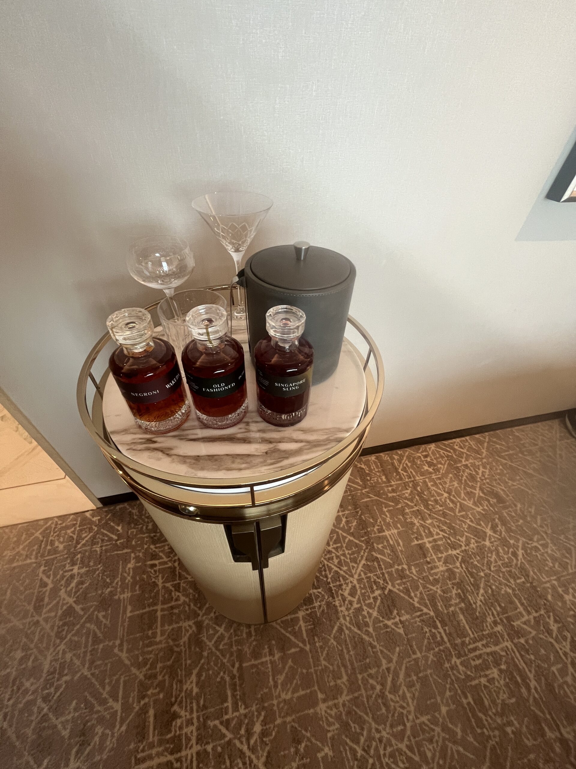 マリーナベイサンズ客室のドリンク