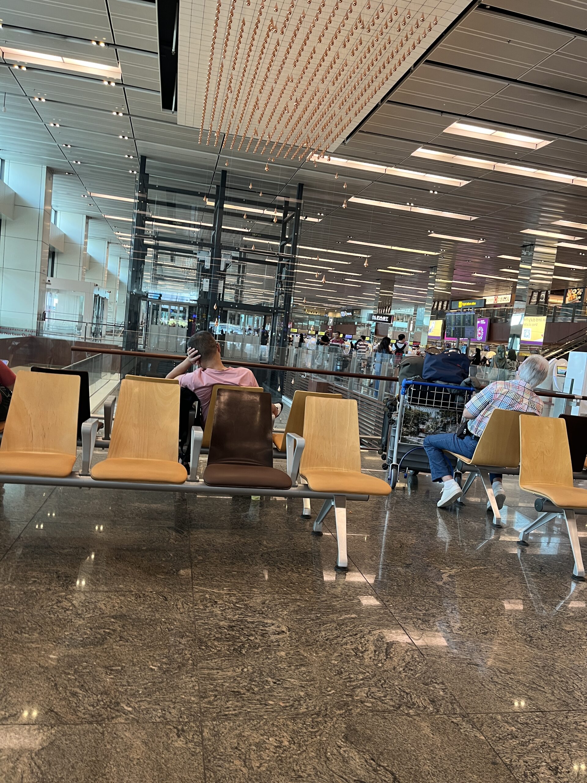 チャンギ空港で最後のお土産探し