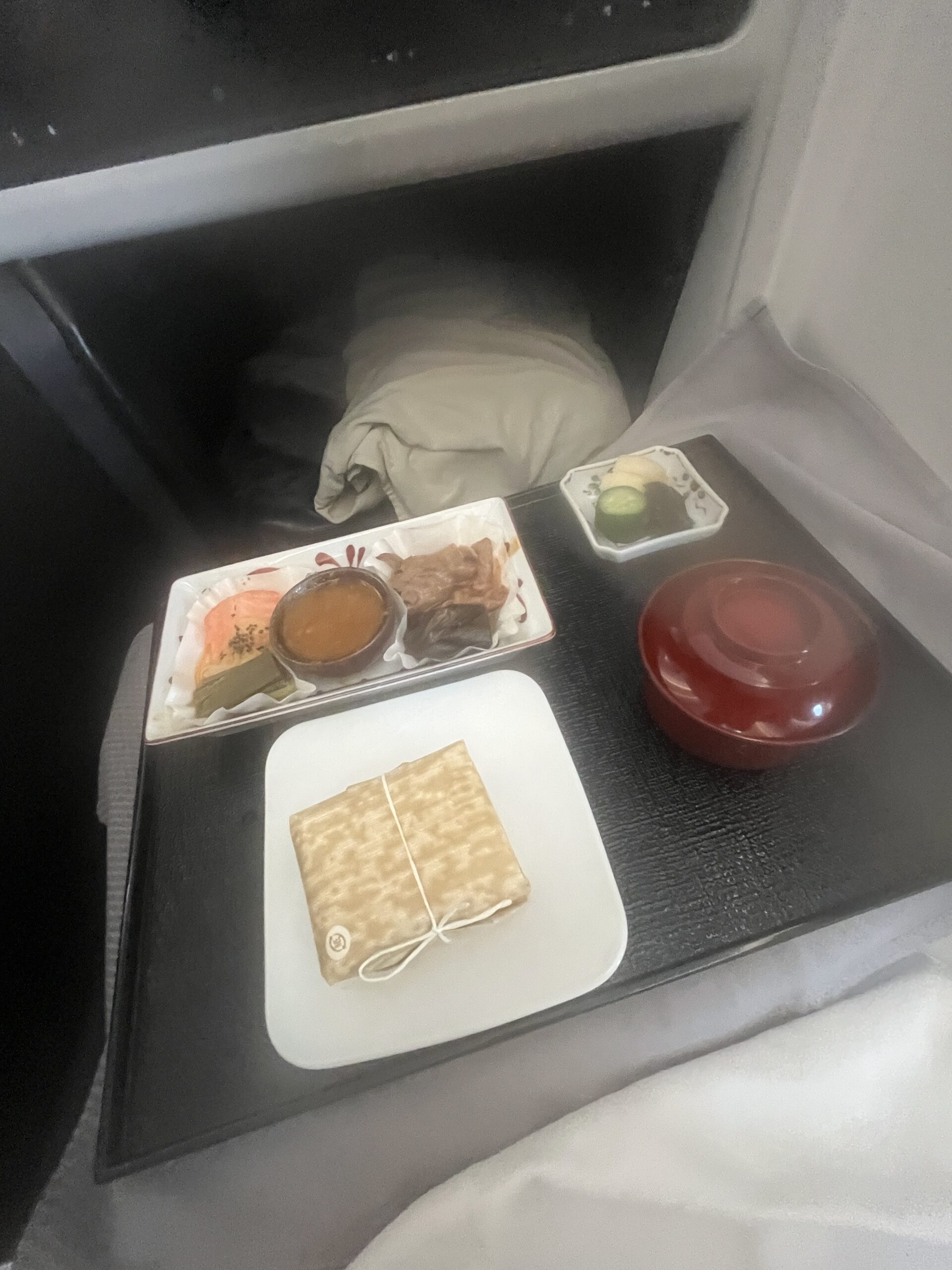 JALビジネスクラス洋食