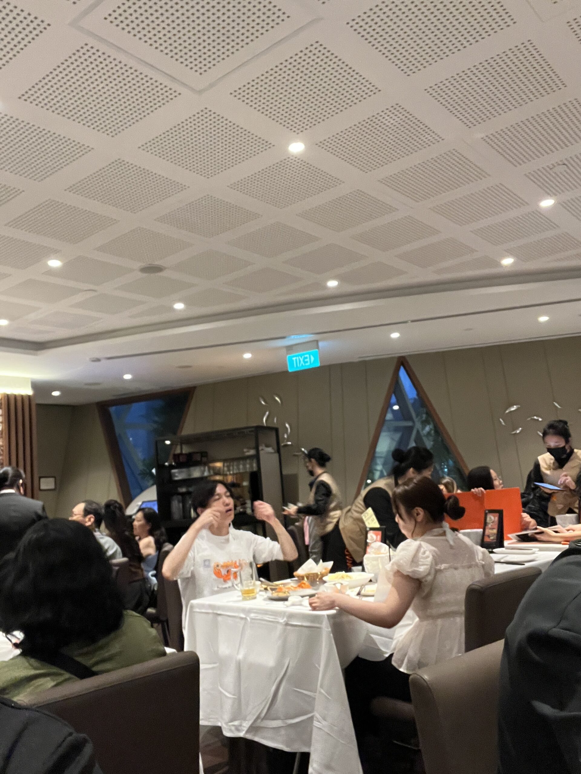 JUMBO Seafood店内