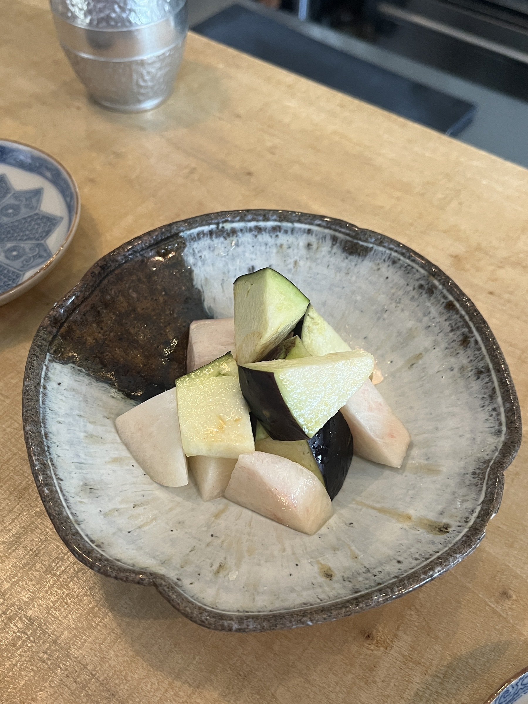 室見富永の季節の野菜と果物を使った一皿