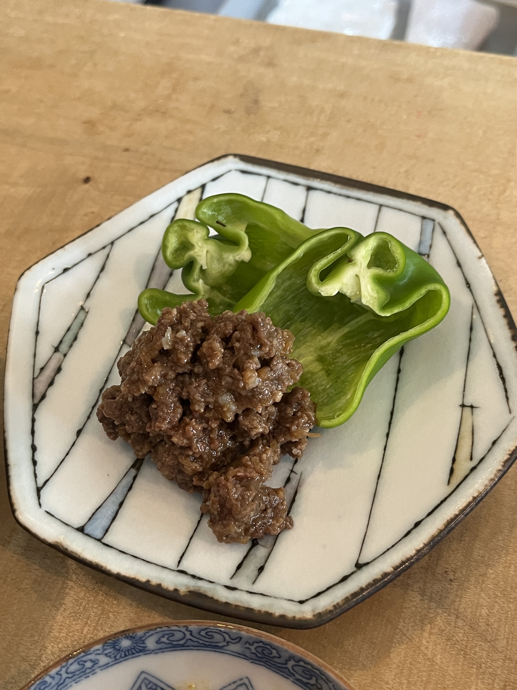 室見富永のピーマンと肉味噌の一皿