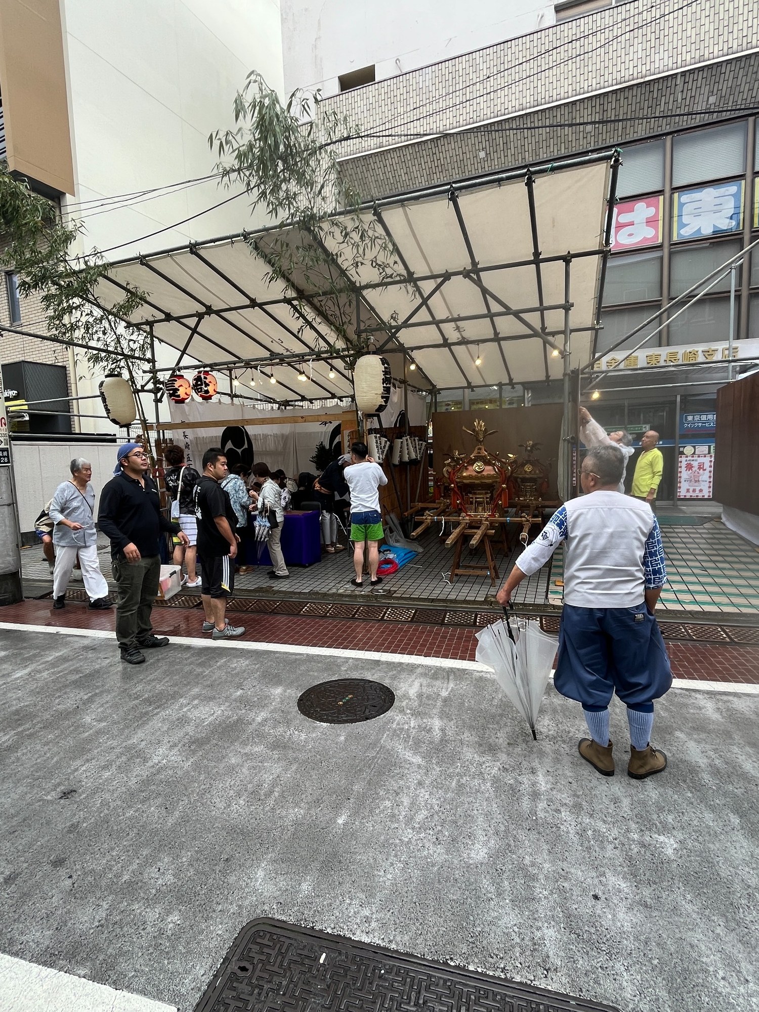 長崎神社例大祭に向けて準備された神輿