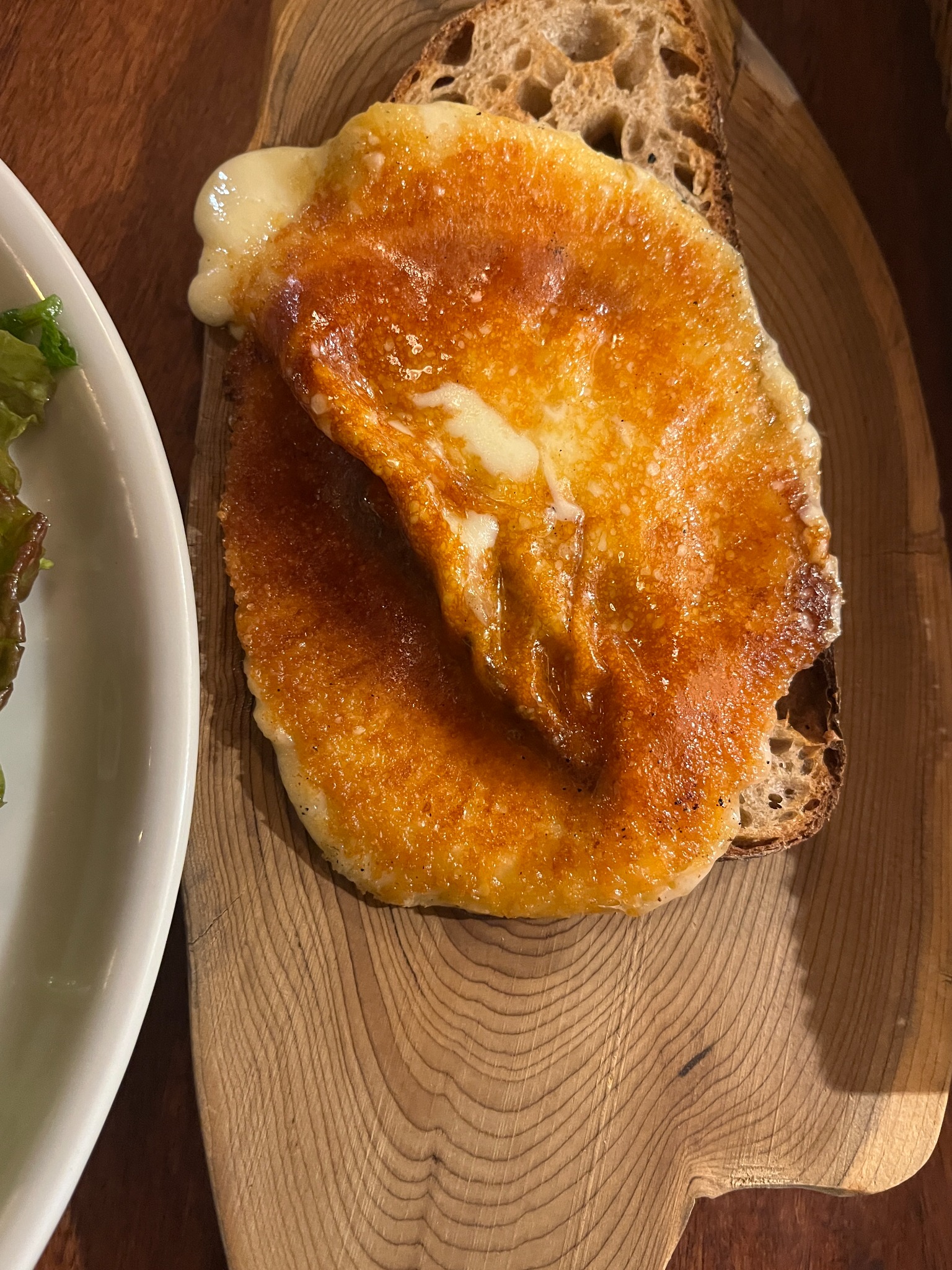 パーラー江古田の焼きカチョカヴァッロとパン