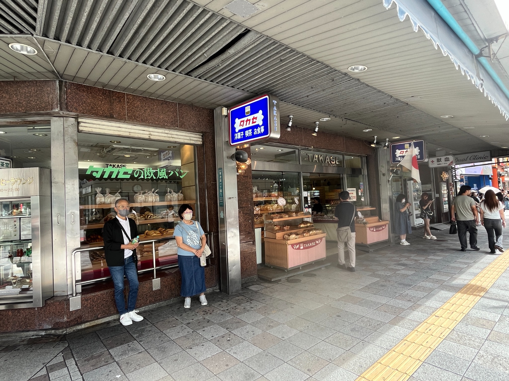 タカセ池袋本店の店頭