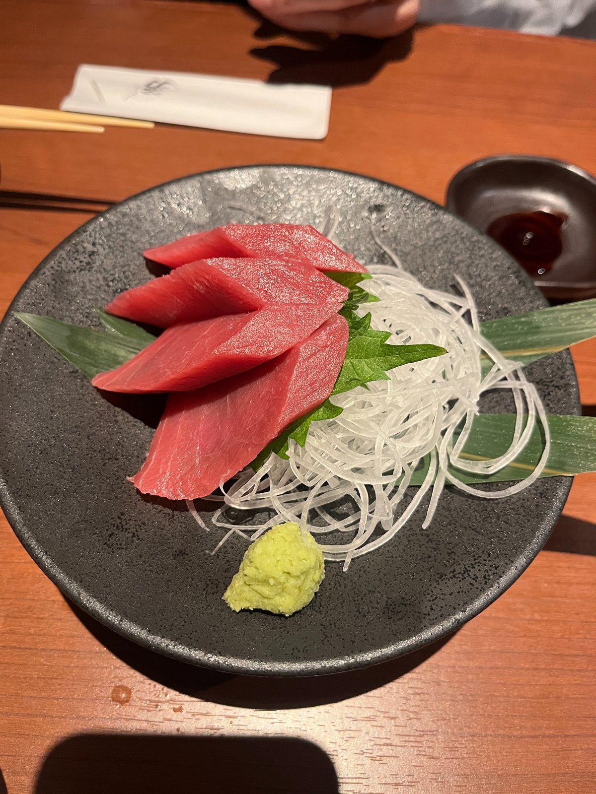 炭火焼鳥 勇 目白店の生本鮪刺し